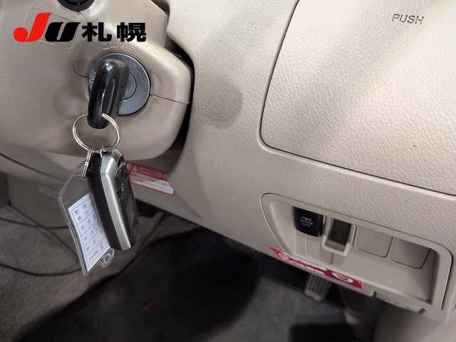 TOYOTA RAUM