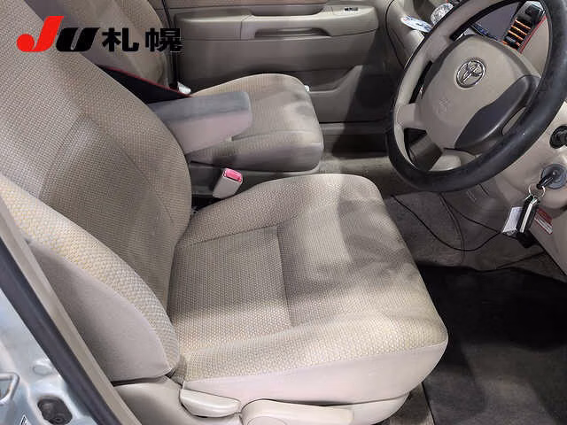 TOYOTA RAUM