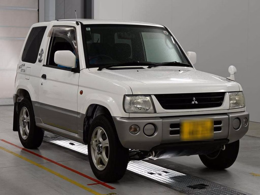 MITSUBISHI PAJERO MINI