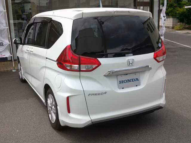 HONDA FREED+