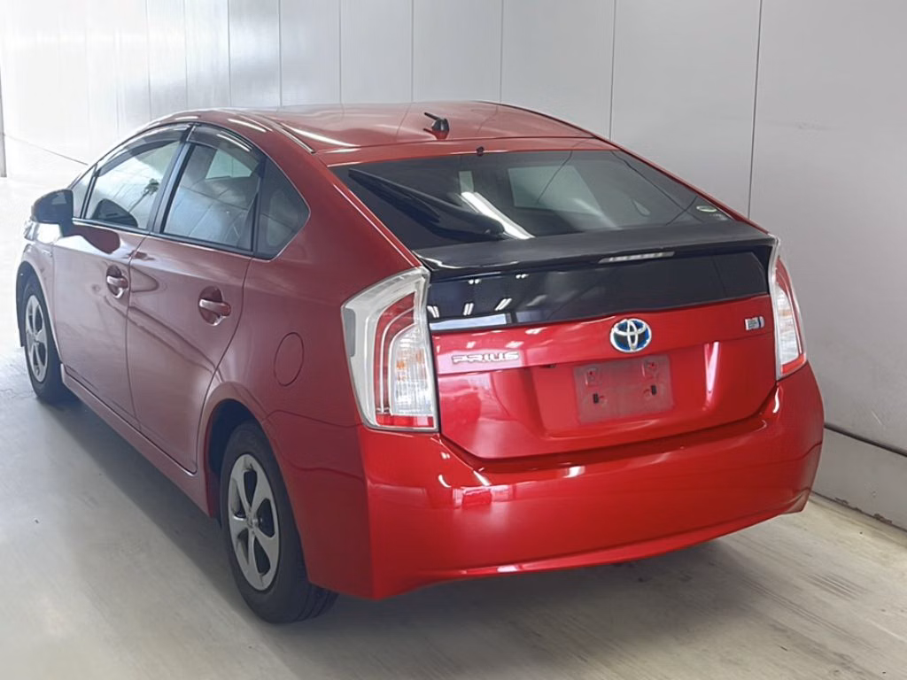 TOYOTA PRIUS