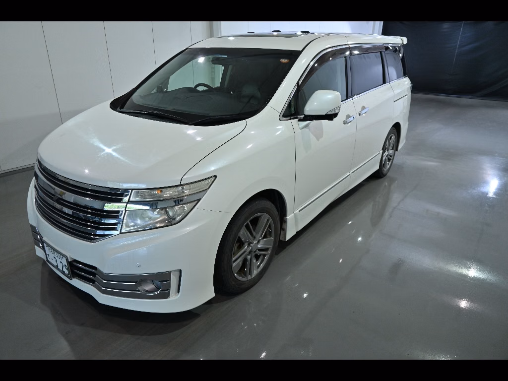 NISSAN ELGRAND