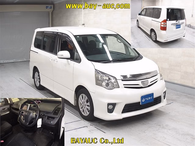 TOYOTA NOAH