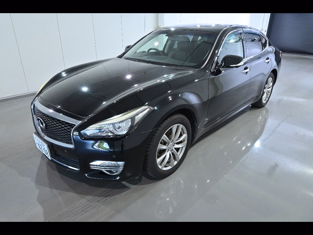 NISSAN FUGA