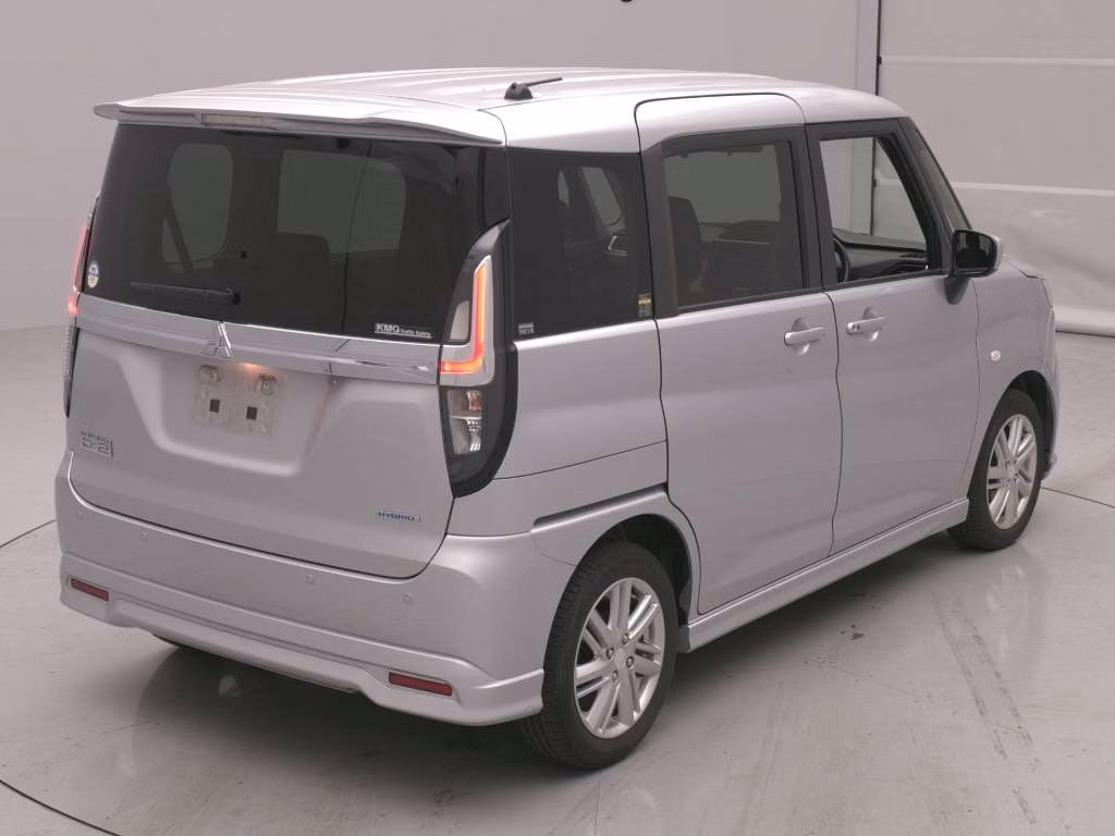MITSUBISHI DELICA D:2