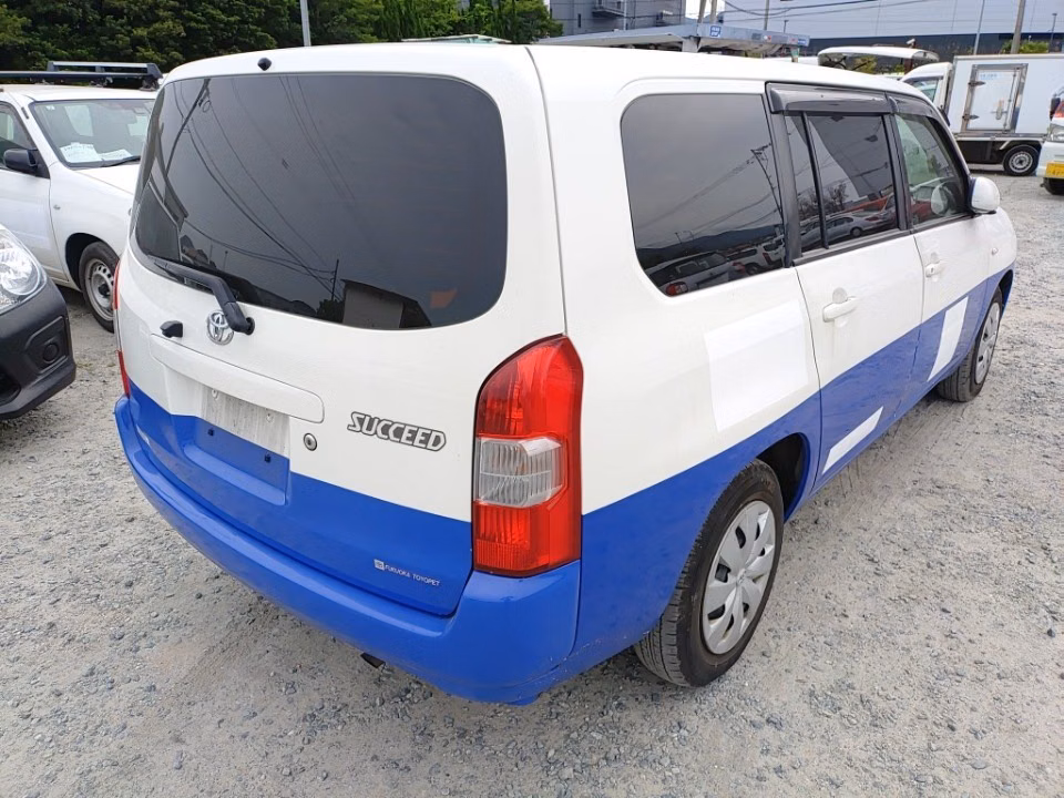 TOYOTA PROBOX