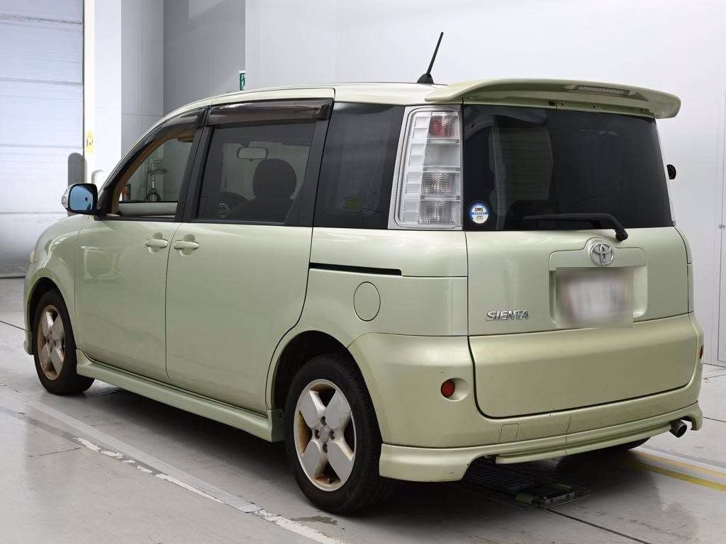 TOYOTA SIENTA