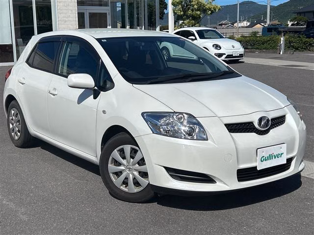 TOYOTA AURIS