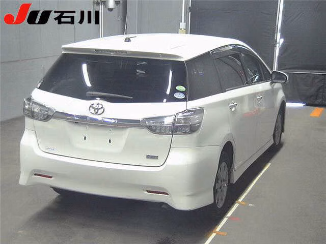TOYOTA WISH