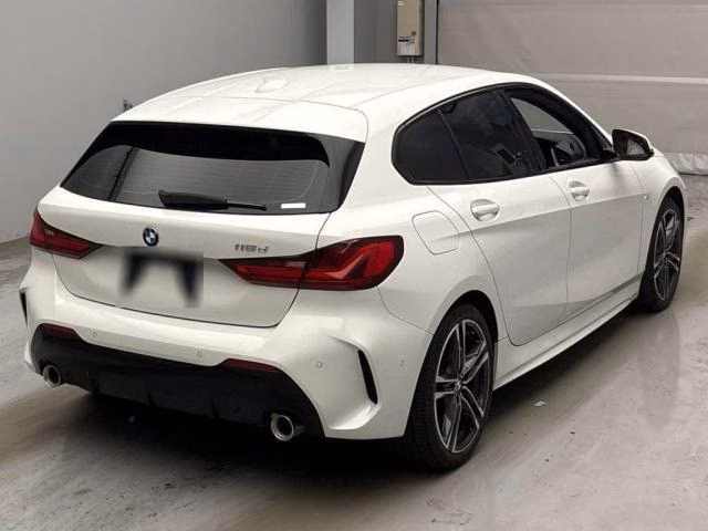 BMW 1-SERIES