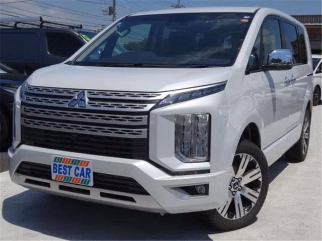 MITSUBISHI DELICA D:5