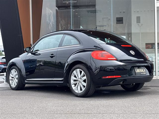 VOLKSWAGEN BEETLE