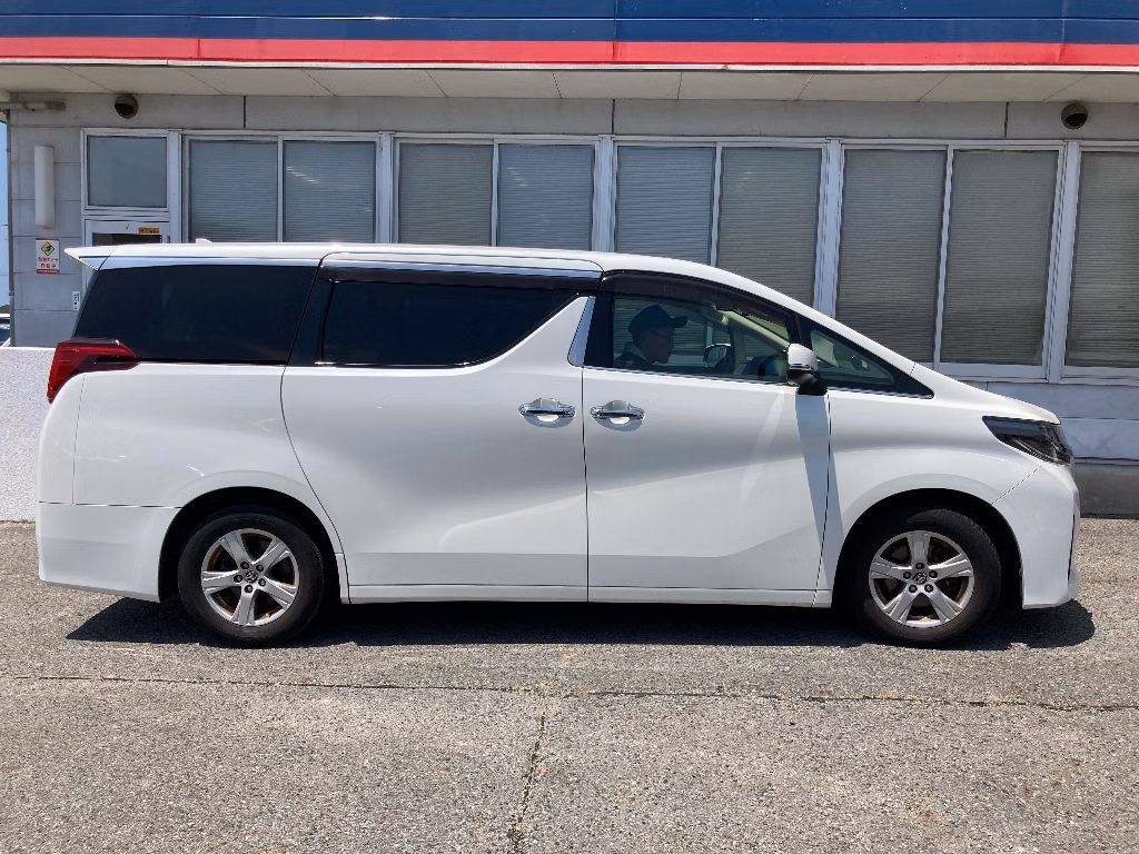 TOYOTA ALPHARD