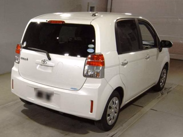 TOYOTA SPADE