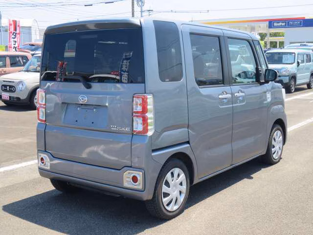DAIHATSU WAKE