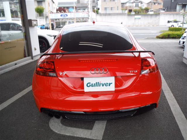 AUDI TT