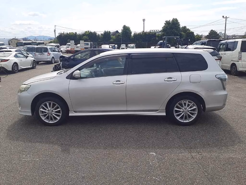 TOYOTA COROLLA FIELDER