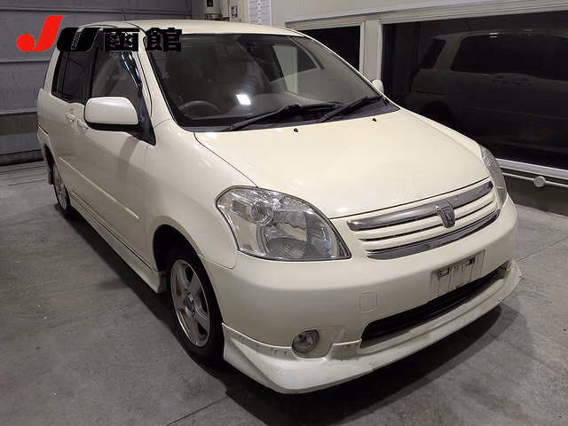 TOYOTA RAUM