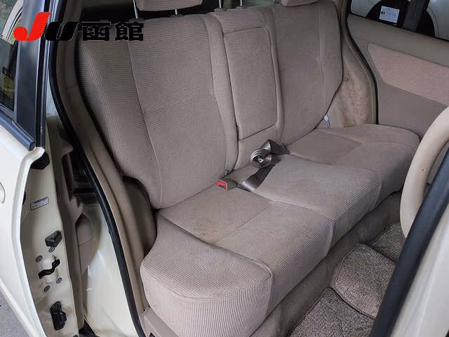 TOYOTA RAUM