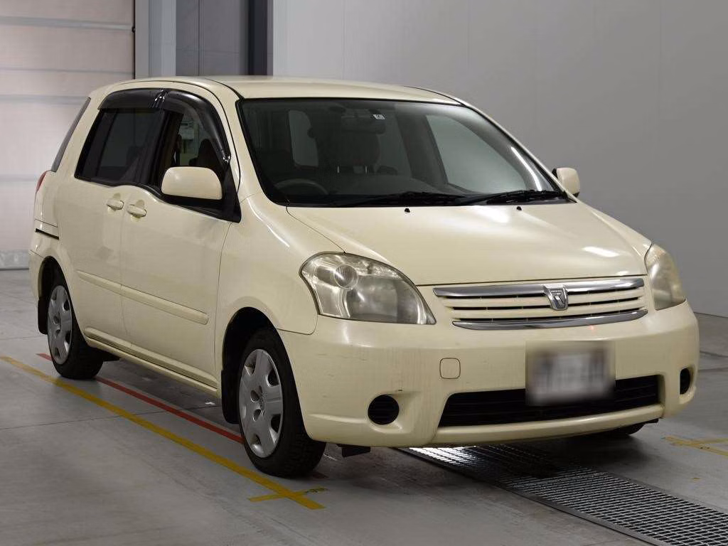 TOYOTA RAUM