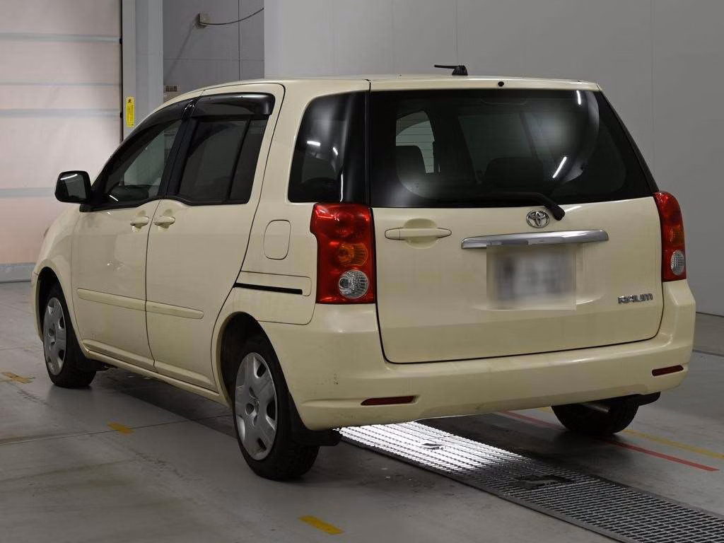 TOYOTA RAUM