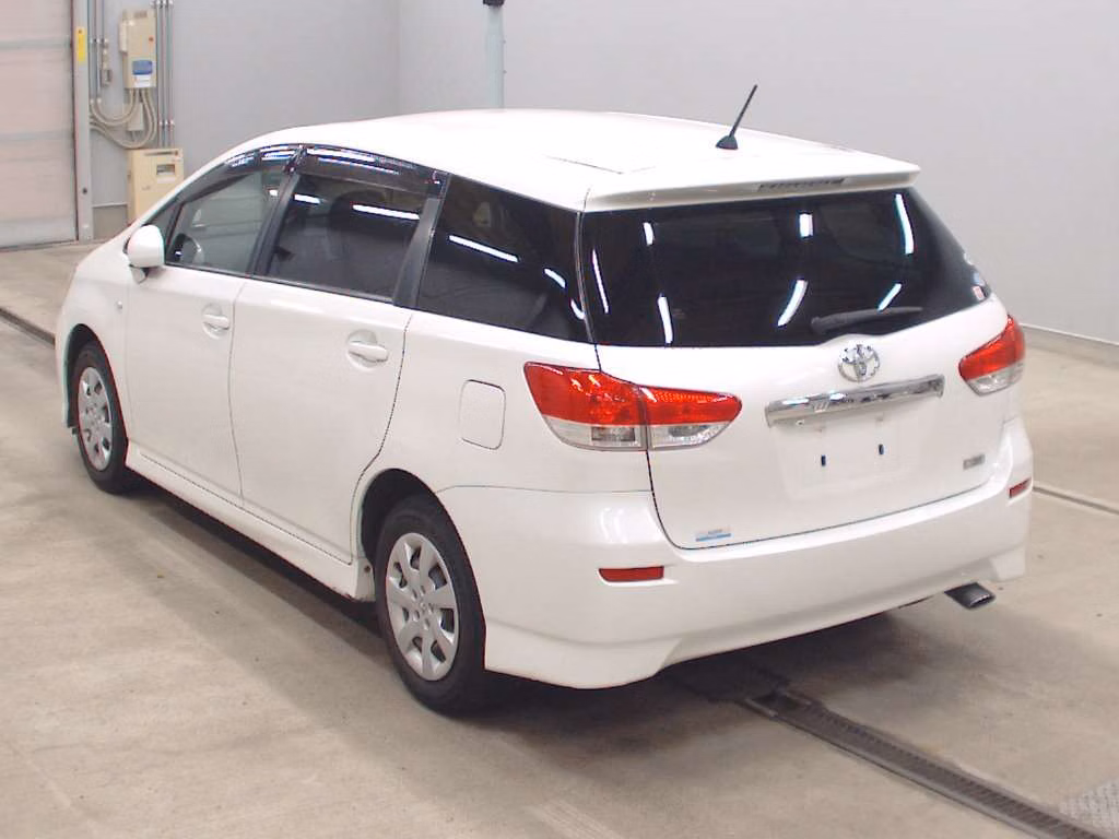 TOYOTA WISH