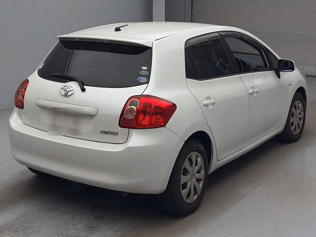 TOYOTA AURIS