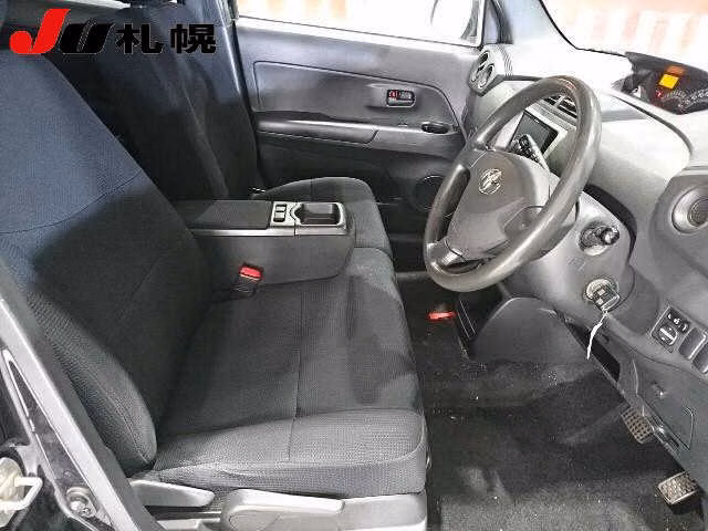 TOYOTA BB