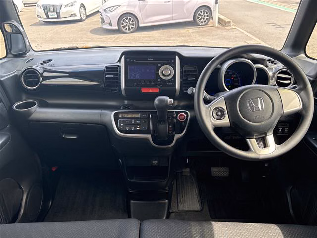 HONDA N-BOX