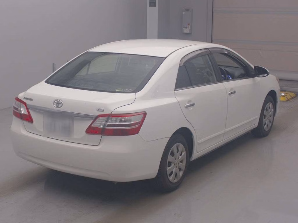 TOYOTA PREMIO
