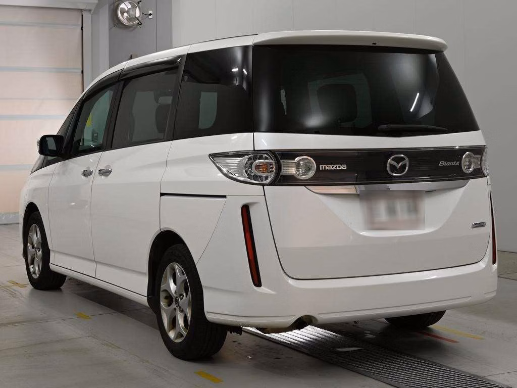 MAZDA BIANTE
