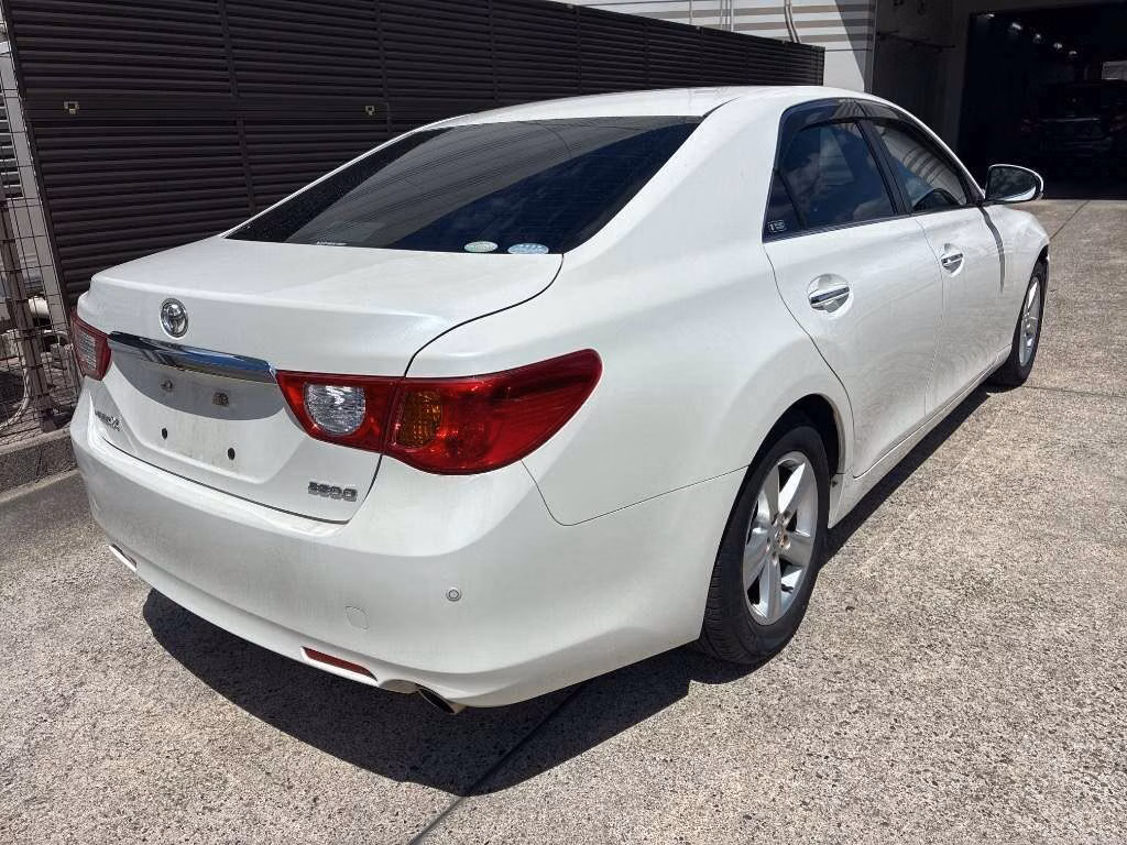 TOYOTA MARK X