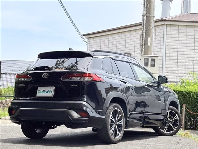 TOYOTA COROLLA CROSS