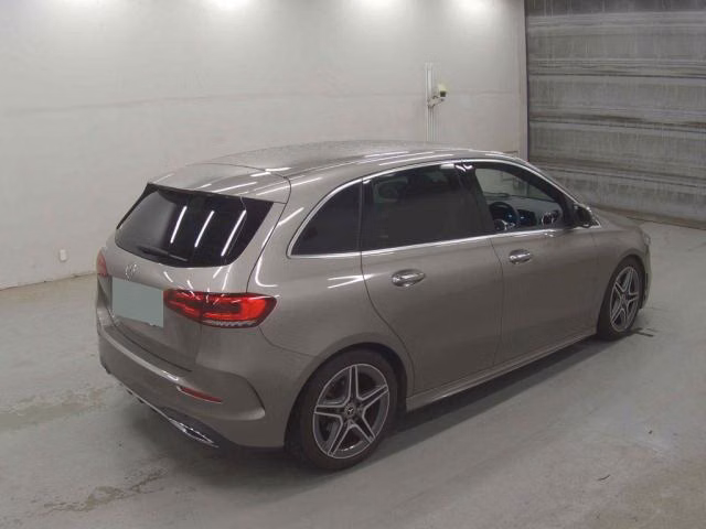 MERCEDES-BENZ B-CLASS