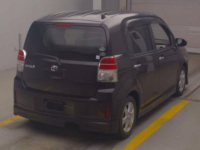 TOYOTA SPADE