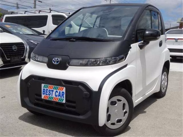 TOYOTA C+POD