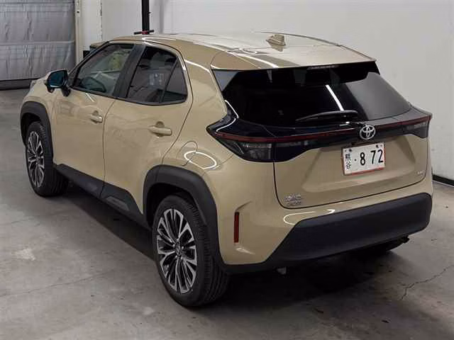 TOYOTA YARIS CROSS