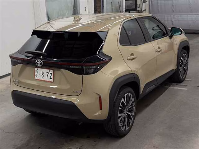 TOYOTA YARIS CROSS
