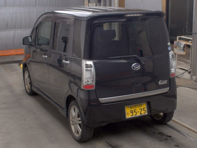 DAIHATSU TANTO EXE