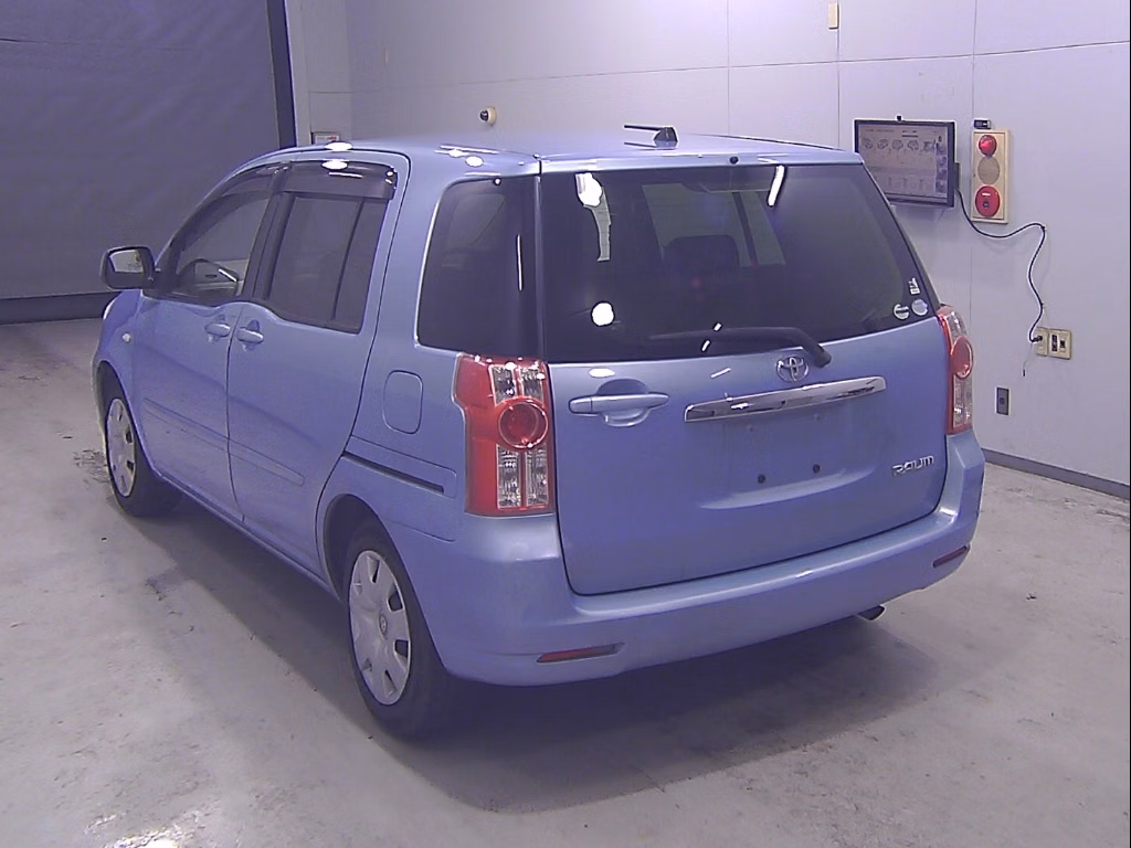 TOYOTA RAUM