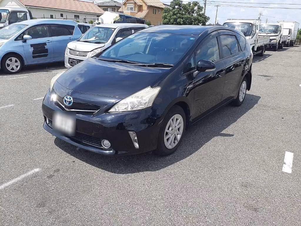 TOYOTA PRIUS ALPHA