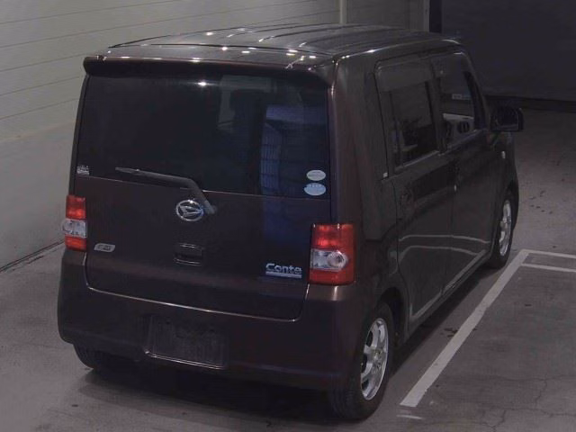 DAIHATSU MOVE CONTE