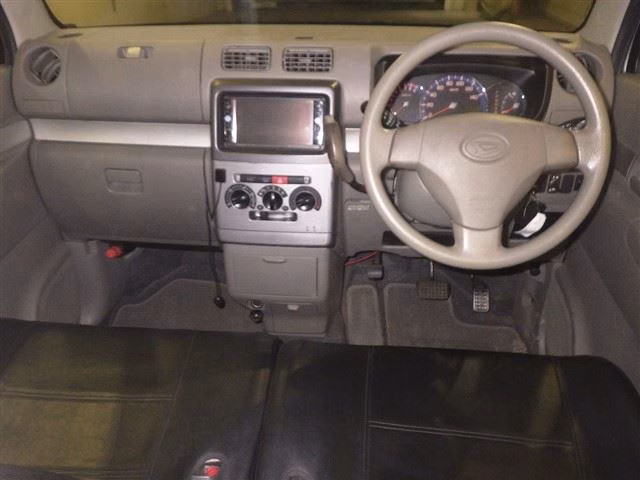DAIHATSU MOVE CONTE