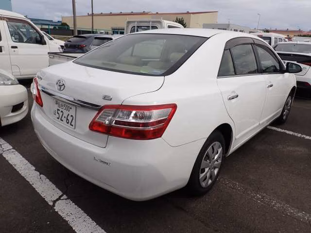 TOYOTA PREMIO