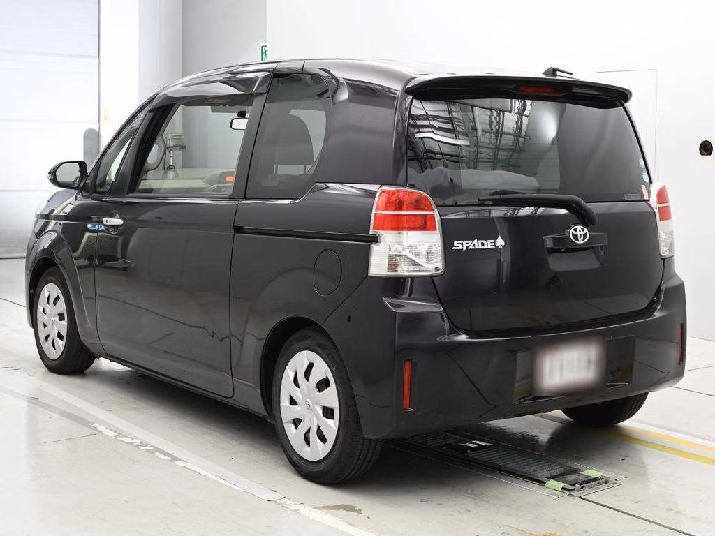 TOYOTA SPADE