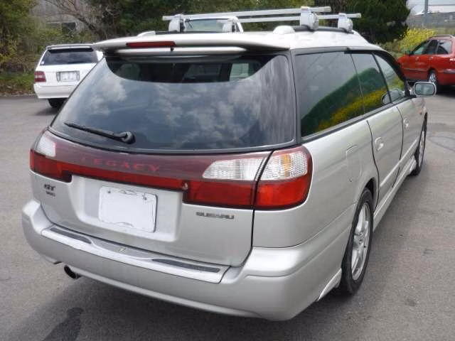 SUBARU LEGACY