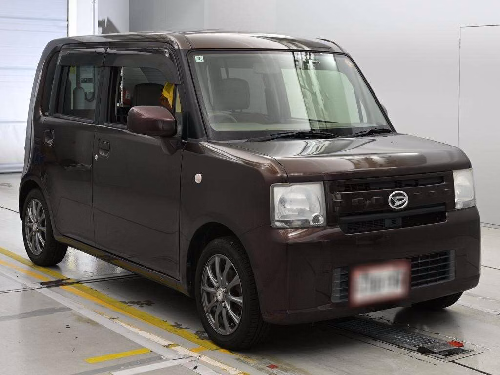 DAIHATSU MOVE CONTE