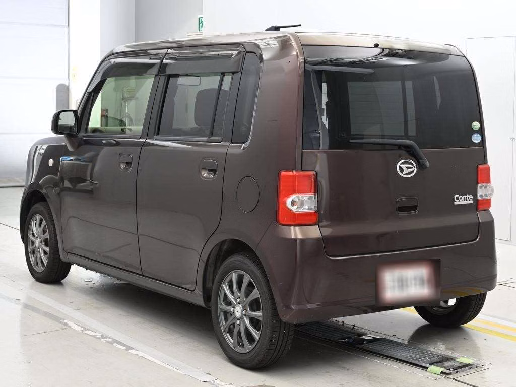 DAIHATSU MOVE CONTE