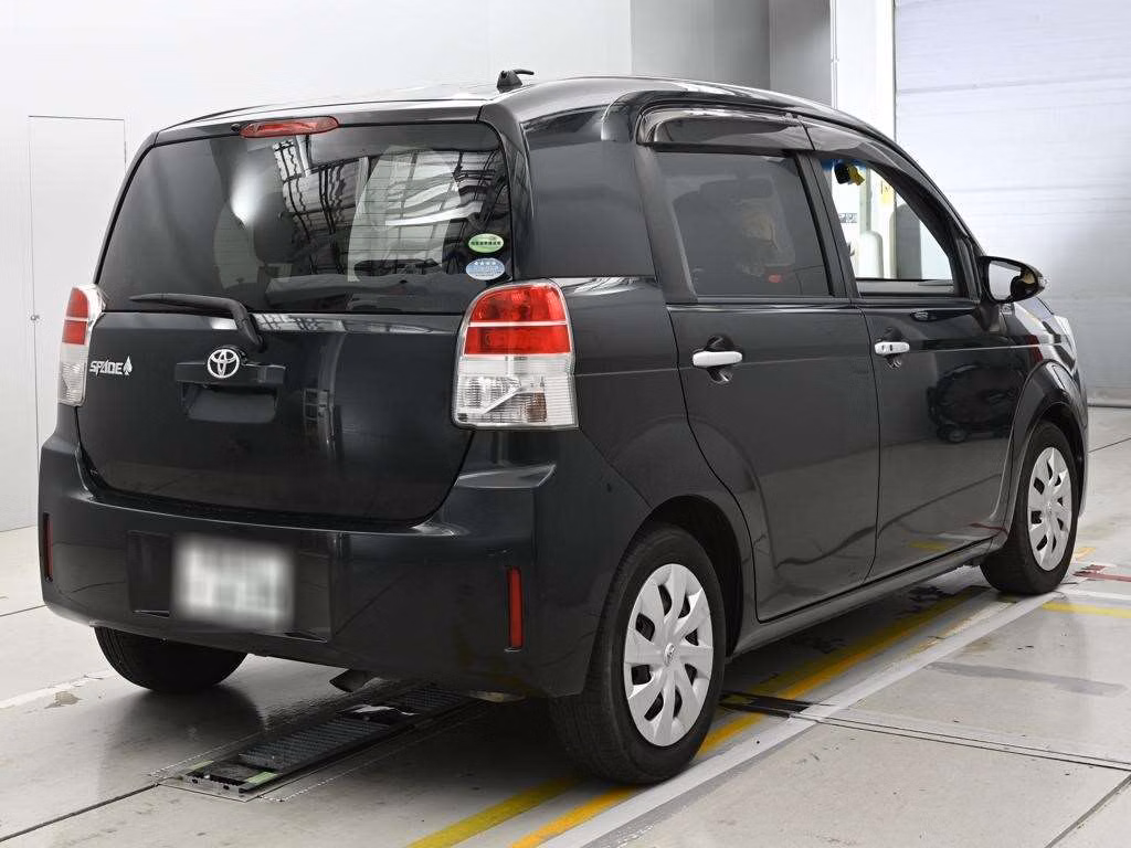 TOYOTA SPADE