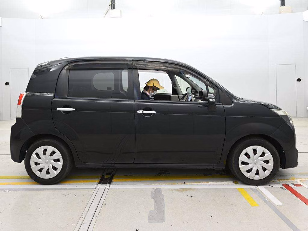 TOYOTA SPADE